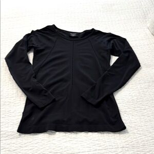 Athleta “Foothills” Black Long Sleeve Women's Top